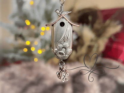 🔥⏰Final 3 Hours: Only $12.99 ✨The 1951 "Magnolia" Birdhouse Necklace