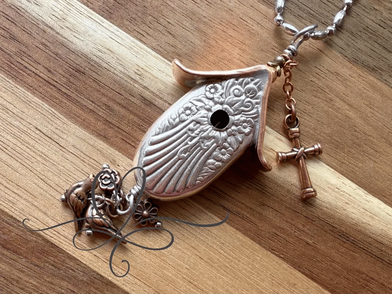🔥⏰Final 3 Hours: Only $12.99 ✨The 1951 "Magnolia" Birdhouse Necklace