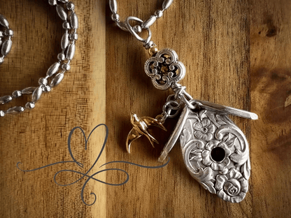 🔥⏰Final 3 Hours: Only $12.99 ✨The 1951 "Magnolia" Birdhouse Necklace