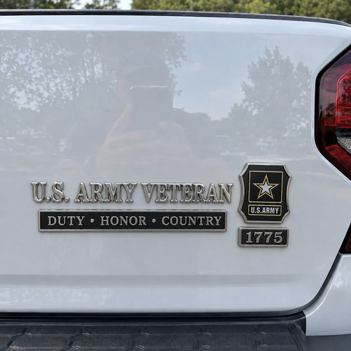 U.S. Army Veteran 3D Metal Car Emblem – Duty Honor Country Badge for Trucks & SUVs